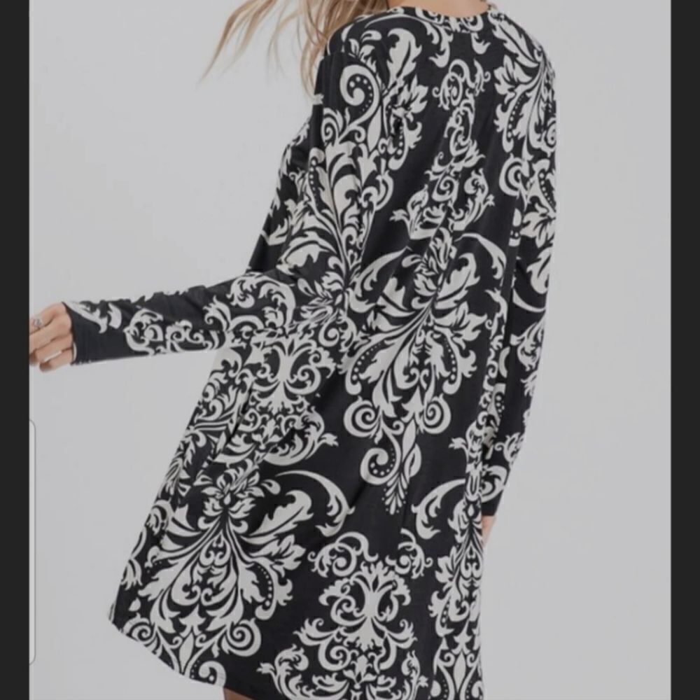 Chic soul Black and white paisley swing dress with pockets Sz XXL - Picture 3 of 11